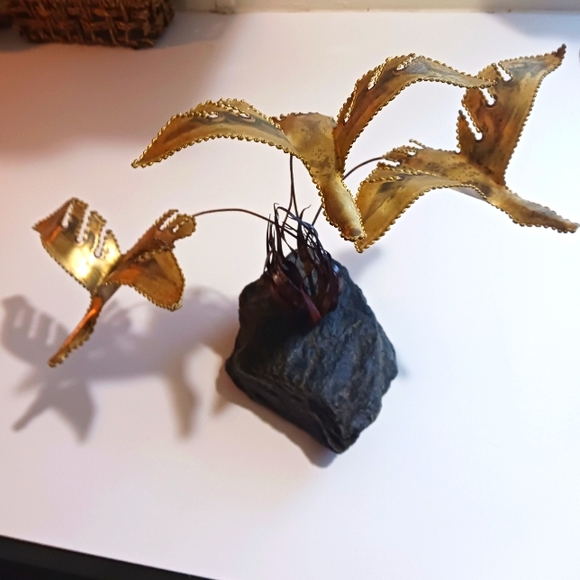 Brutalist MCM Metal Bird Seagull lava rock base. - Picture 1 of 4